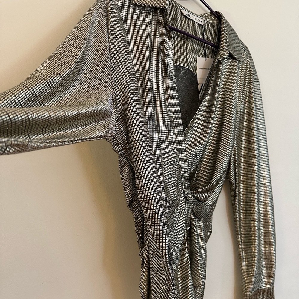 Zara Metallic shirt size small
